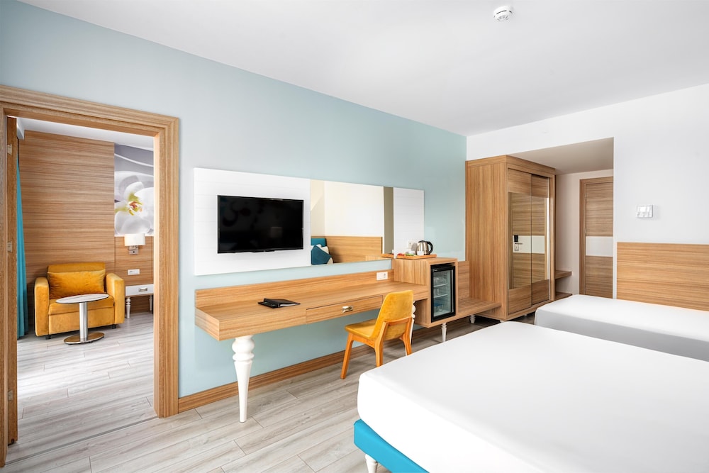 Club Sun Heaven - All Inclusive — Hotel rooms in Alanya