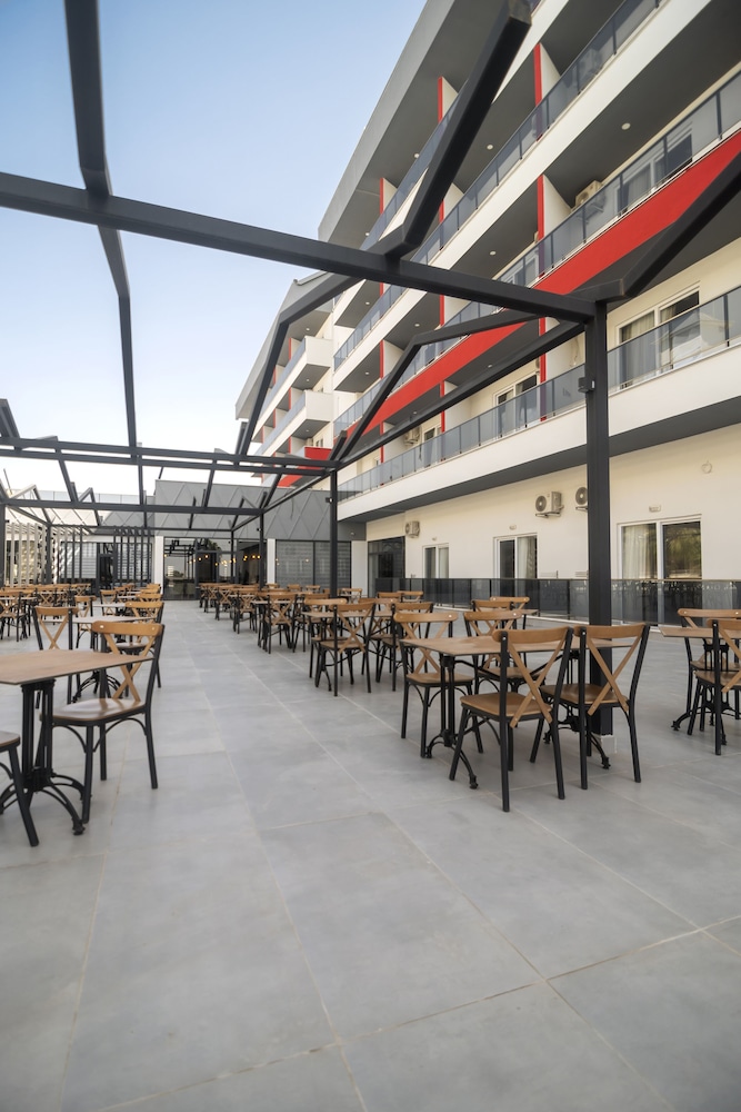 Grand Kolibri Prestige SPA — Outdoor in Alanya