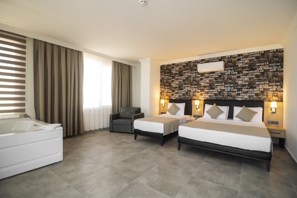 Grand Kolibri Prestige SPA — Rooms in Alanya