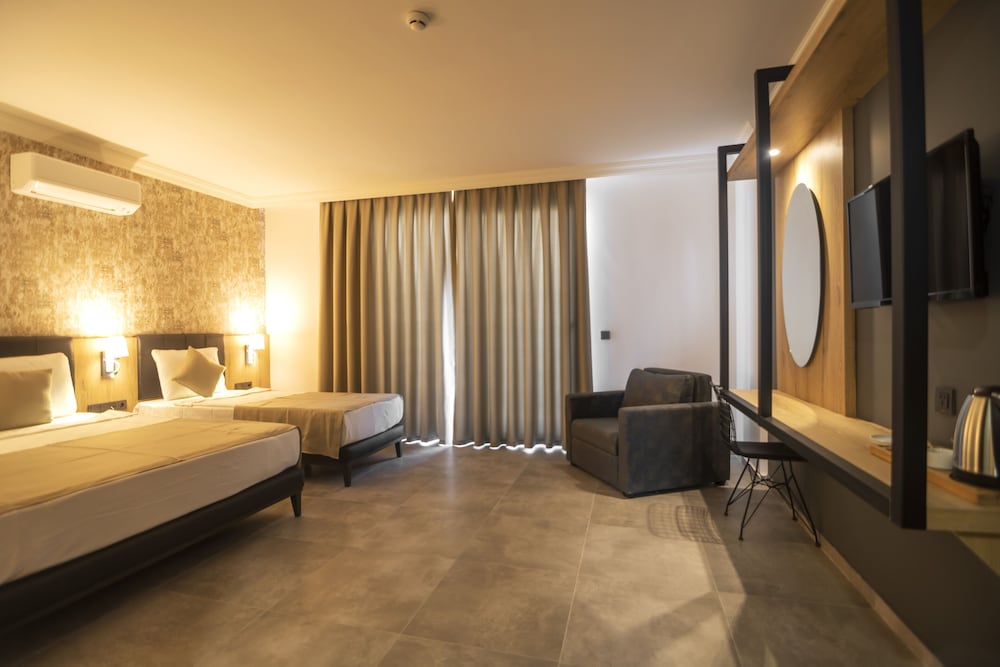 Grand Kolibri Prestige SPA — Rooms in Alanya