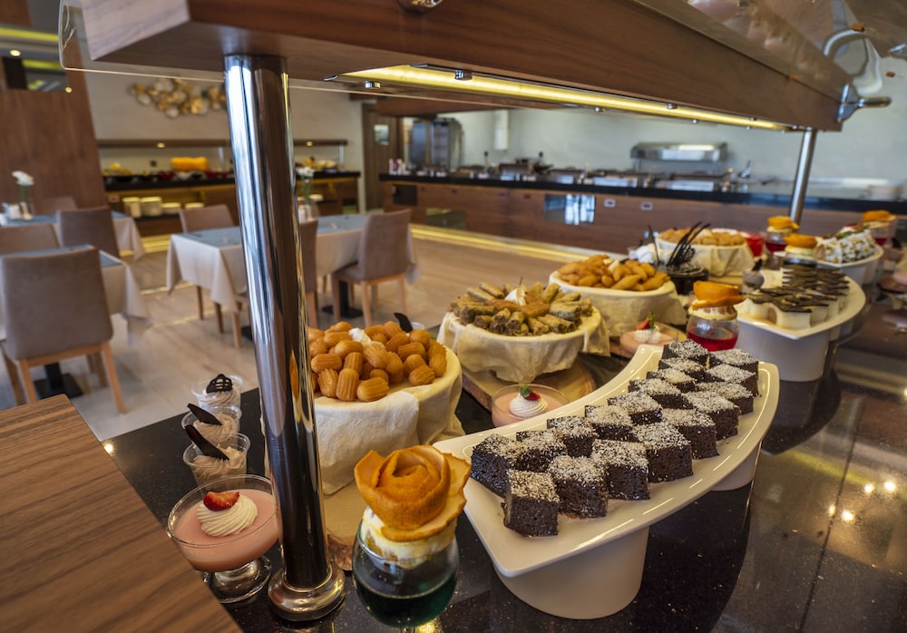 Campus Hill Hotel — Restaurant & bars in Alanya