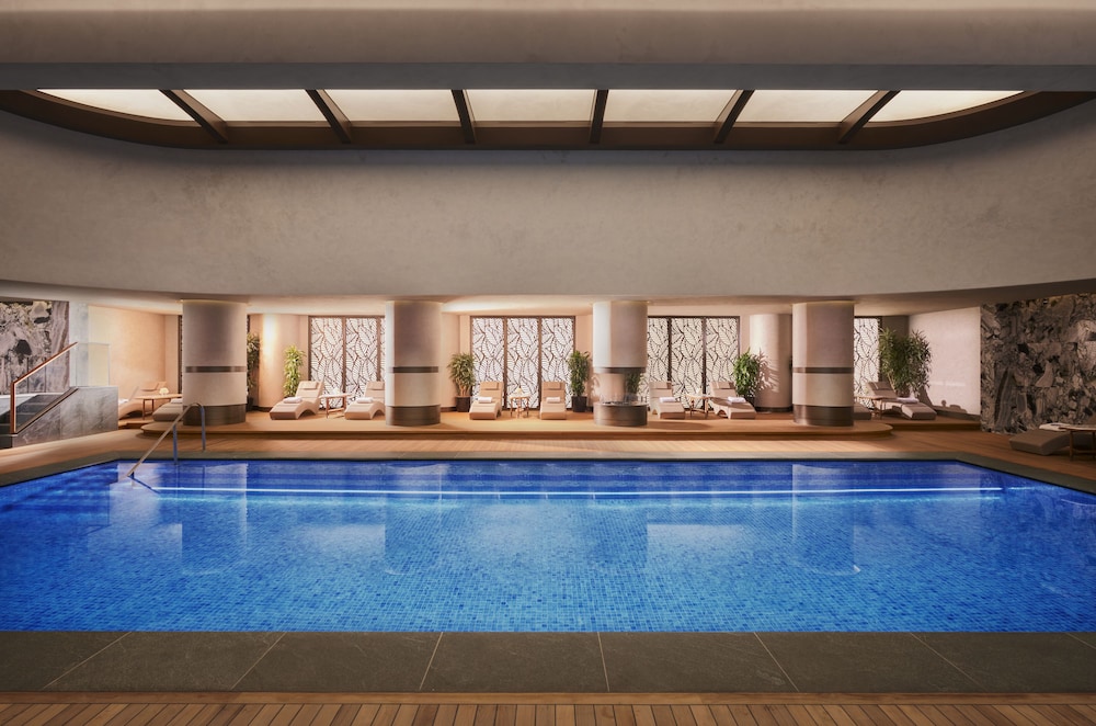 Mandarin Oriental Bosphorus, Istanbul — Swimming pool in Istanbul, Istanbul