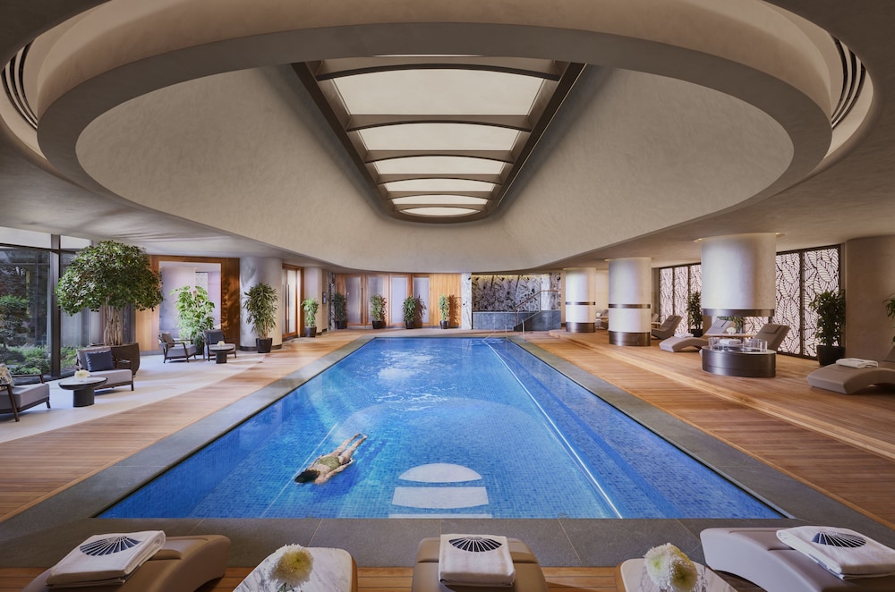 Mandarin Oriental Bosphorus, Istanbul — Swimming pool in Istanbul, Istanbul