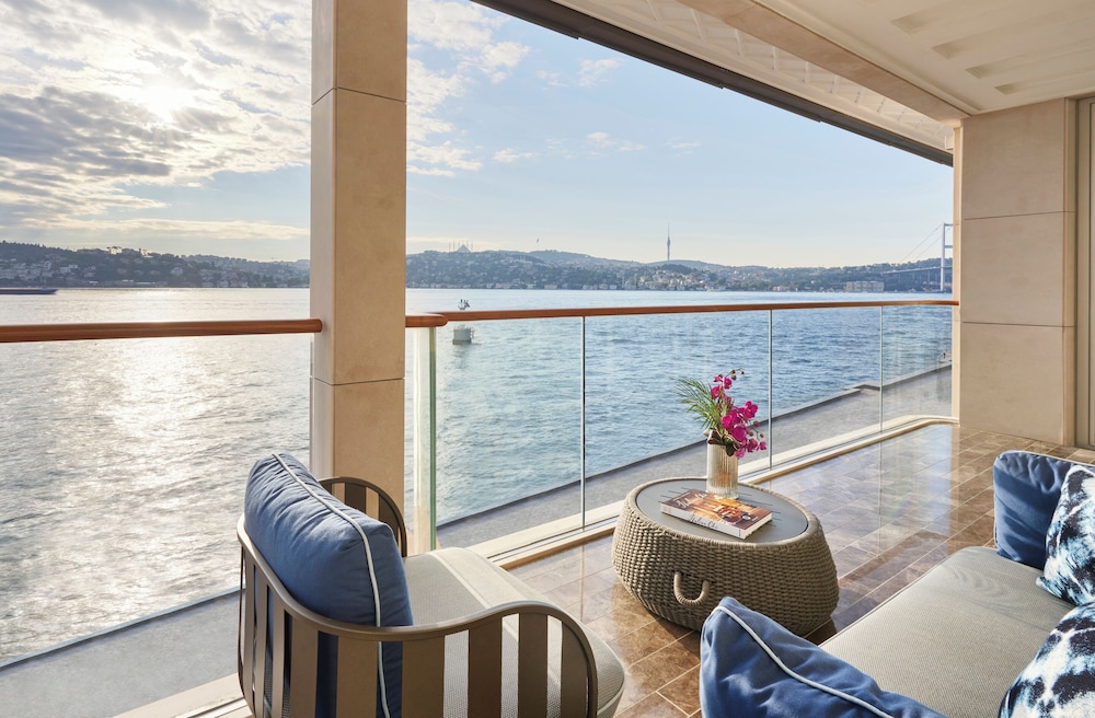 Mandarin Oriental Bosphorus, Istanbul — Hotel rooms in Istanbul, Istanbul