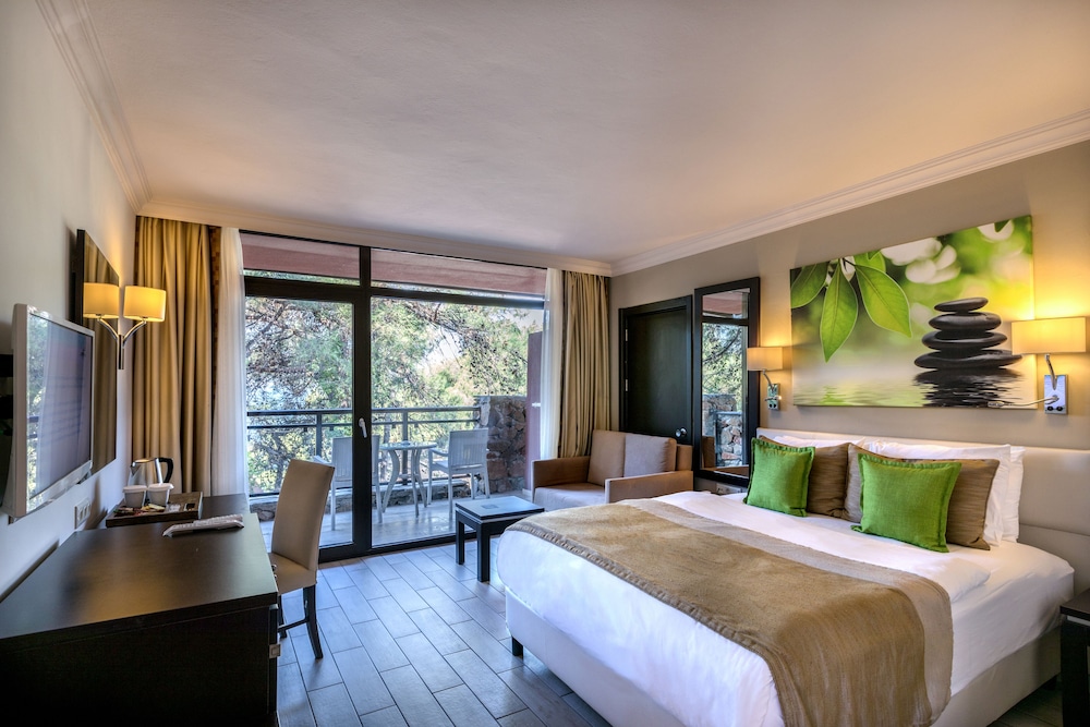Marmaris Bay Resort - Adults Only - All inclusive — Hotel rooms in Marmaris, Mugla