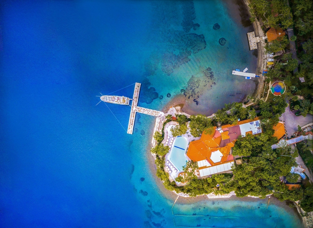 Marmaris Bay Resort - Adults Only - All inclusive — Hotel building in Marmaris, Mugla
