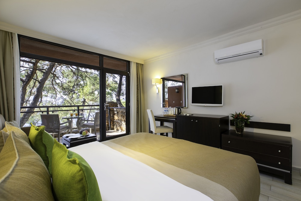Marmaris Bay Resort - Adults Only - All inclusive — Hotel rooms in Marmaris, Mugla