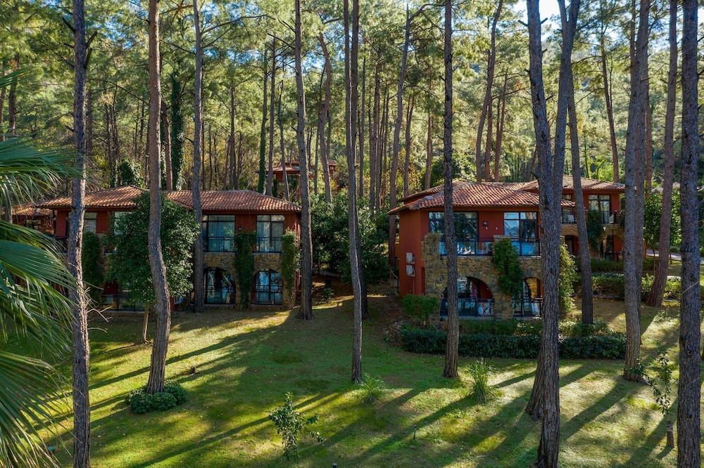 Marmaris Bay Resort - Adults Only - All inclusive — Hotel building in Marmaris, Mugla