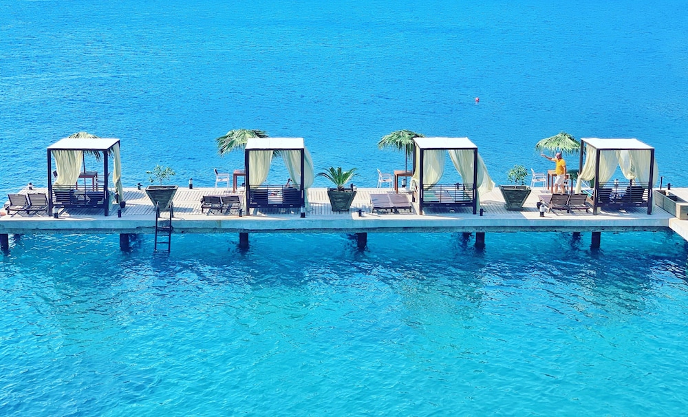 Marmaris Bay Resort - Adults Only - All inclusive — Swimming pool in Marmaris, Mugla