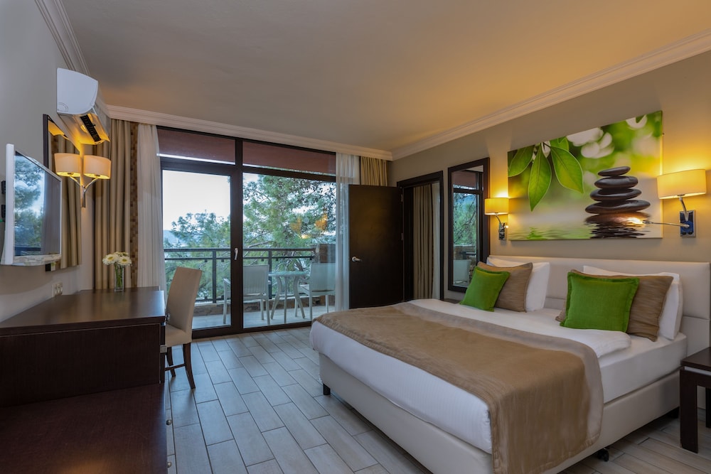 Marmaris Bay Resort - Adults Only - All inclusive — Hotel rooms in Marmaris, Mugla