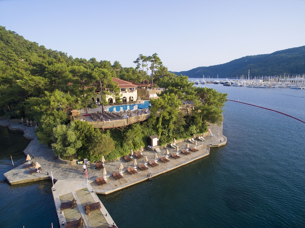 Marmaris Bay Resort - Adults Only - All inclusive — Hotel building in Marmaris, Mugla