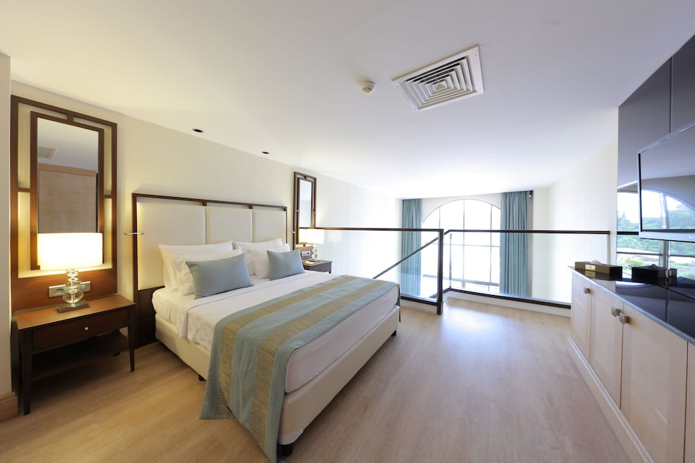 Juju Premier Palace - Ultra All Inclusive — Hotel rooms in Kemer