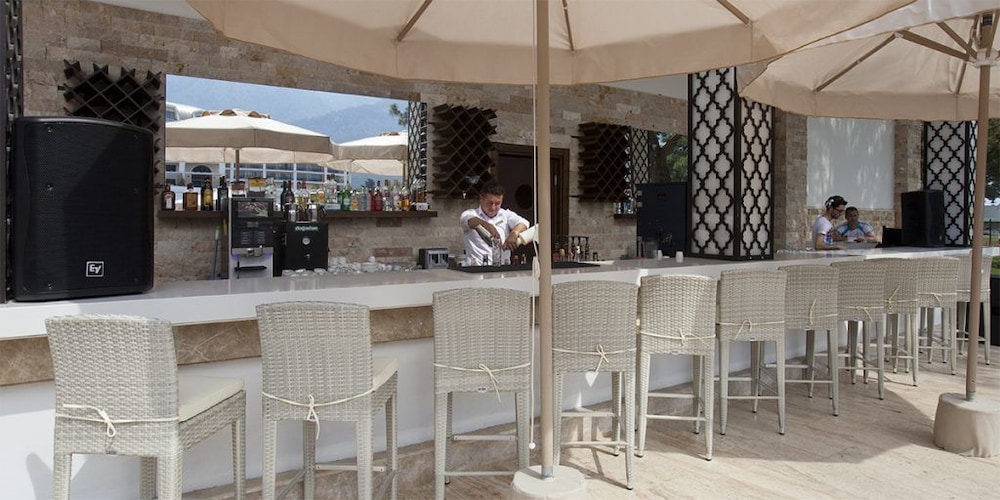 Juju Premier Palace - Ultra All Inclusive — Restaurant & bars in Kemer