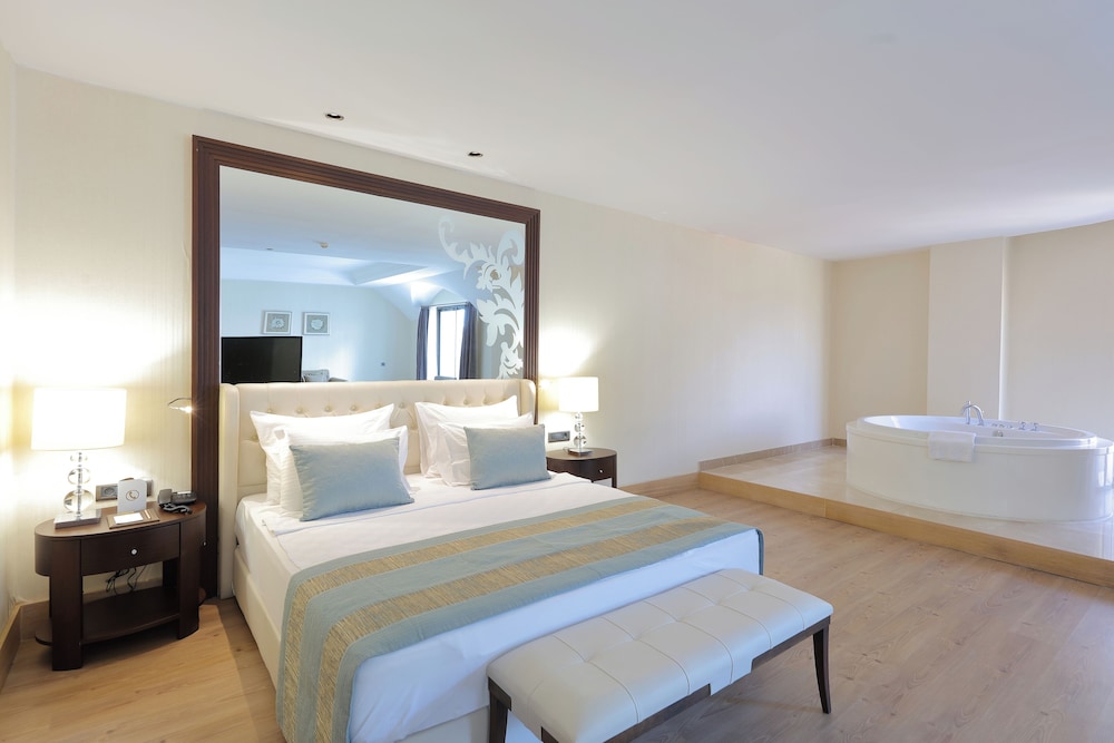 Juju Premier Palace - Ultra All Inclusive — Hotel rooms in Kemer