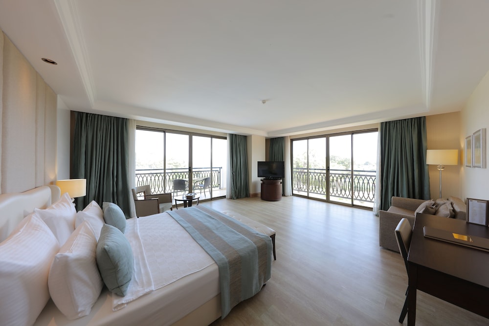 Juju Premier Palace - Ultra All Inclusive — Hotel rooms in Kemer