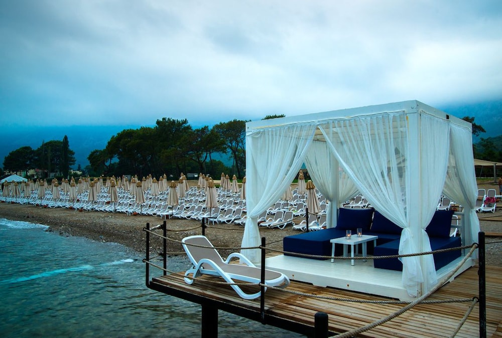 Juju Premier Palace - Ultra All Inclusive — Beach in Kemer
