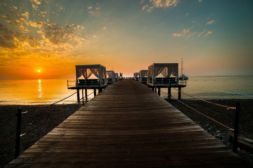 Juju Premier Palace - Ultra All Inclusive — Beach in Kemer