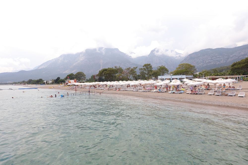 Juju Premier Palace - Ultra All Inclusive — Beach in Kemer