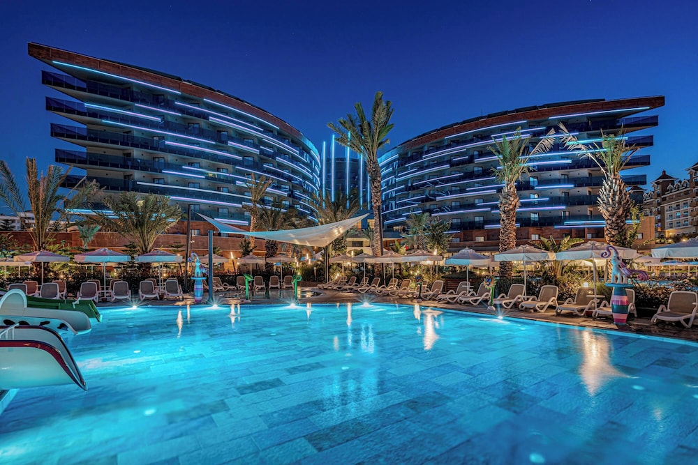 Calyptus Kirman Premium - Ultra All Inclusive — Swimming pool in Side