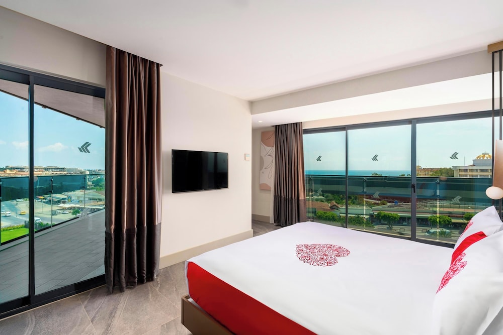 Calyptus Kirman Premium - Ultra All Inclusive — Hotel rooms in Side