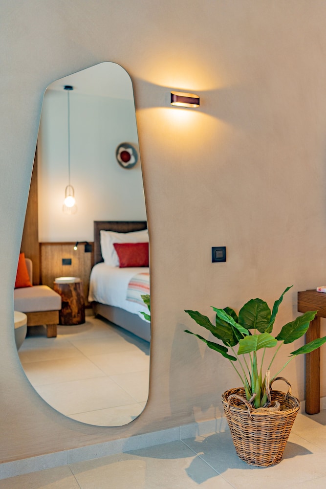 Minos Ambassador - Adults only — Hotel rooms in Rethymnon