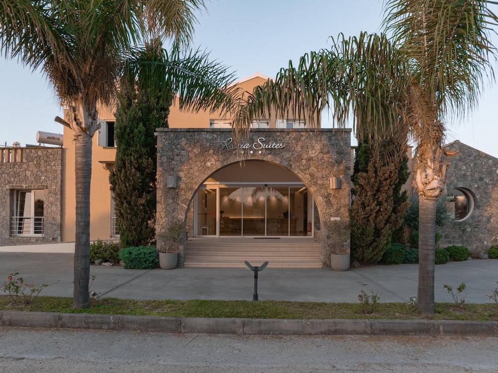 Restia — Hotel building in Acharavi, Ionian Islands