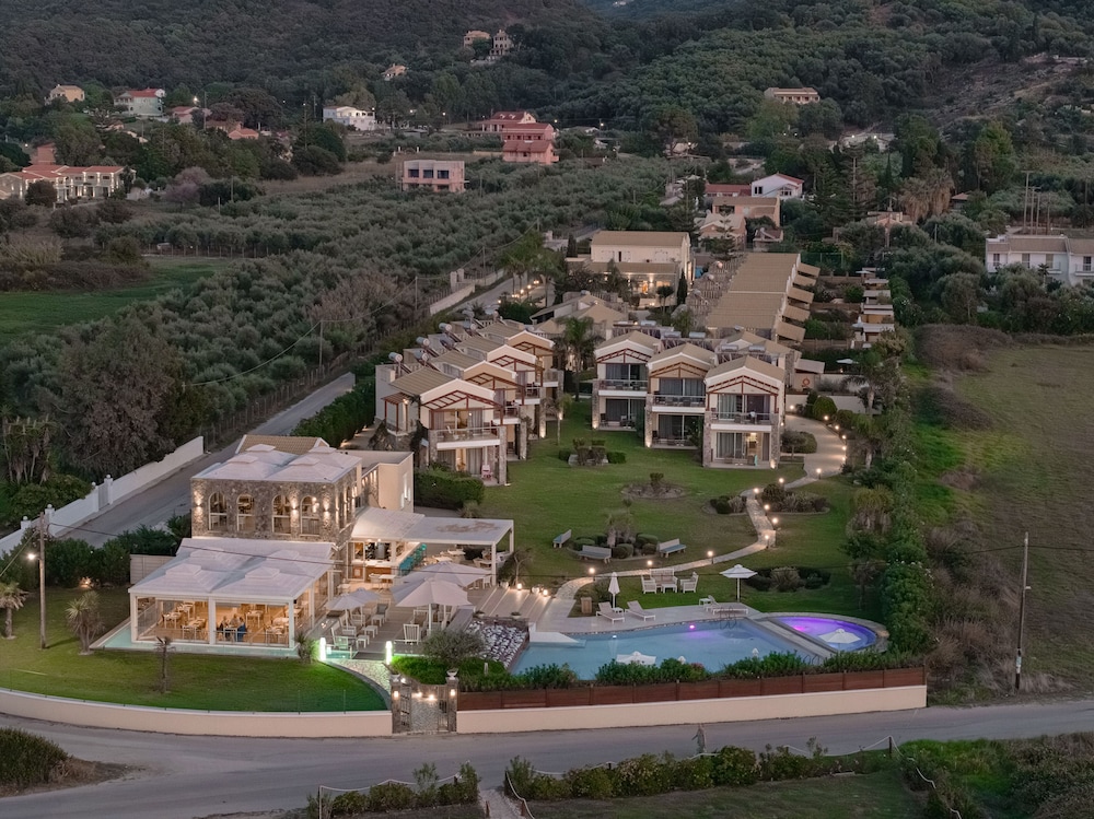 Restia — Hotel building in Acharavi, Ionian Islands