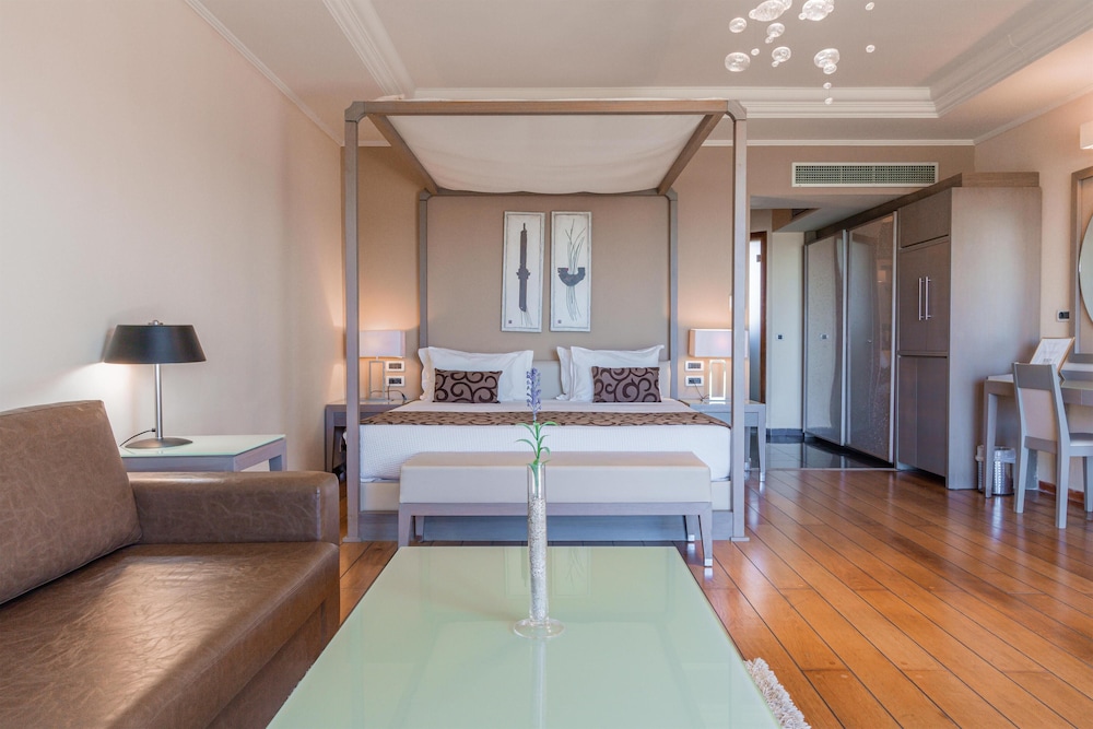 Restia — Hotel rooms in Acharavi, Ionian Islands
