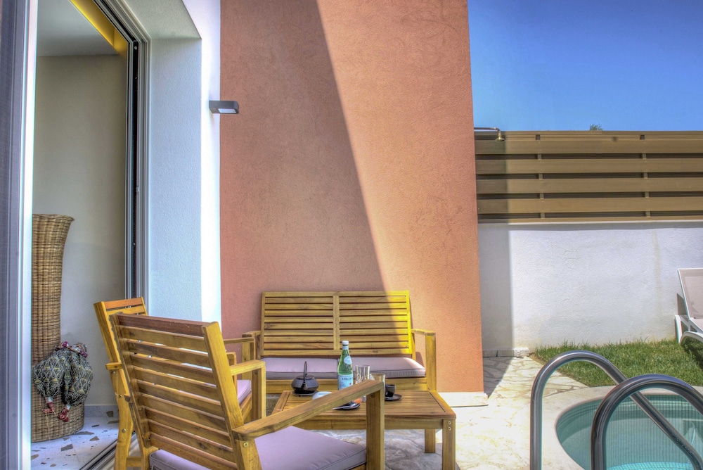 Tessera Hotel & Villas — Hotel building in Gouvia, Ionian Islands
