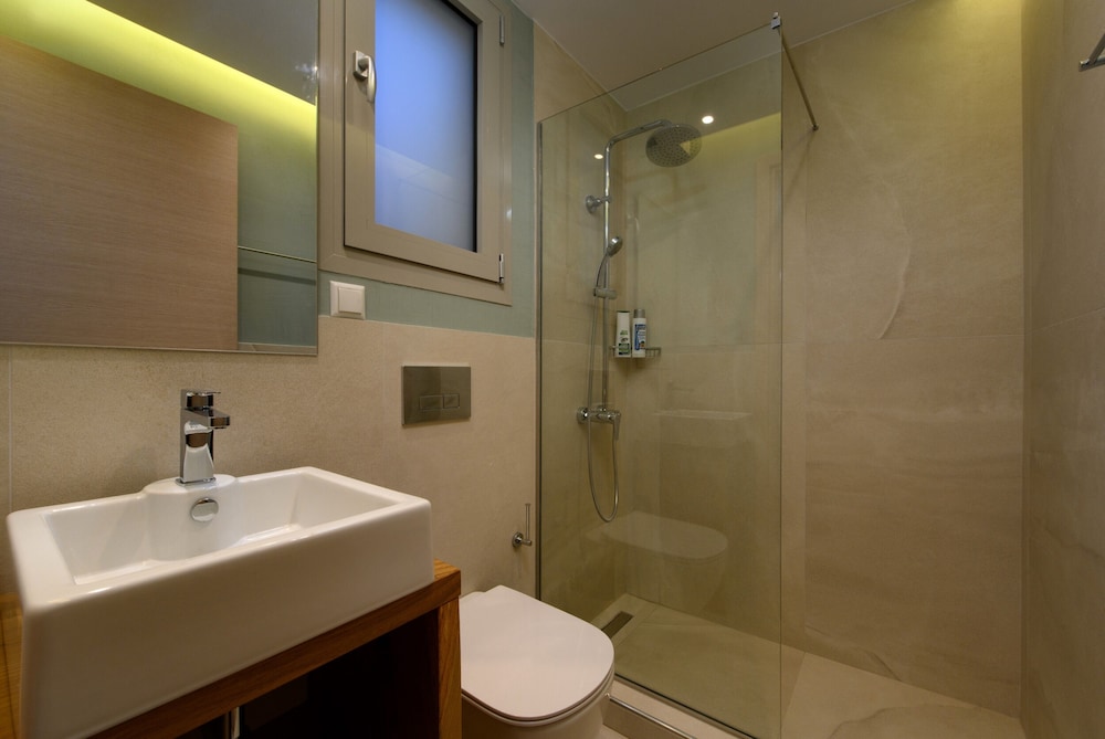 Tessera Hotel & Villas — Hotel rooms in Gouvia, Ionian Islands