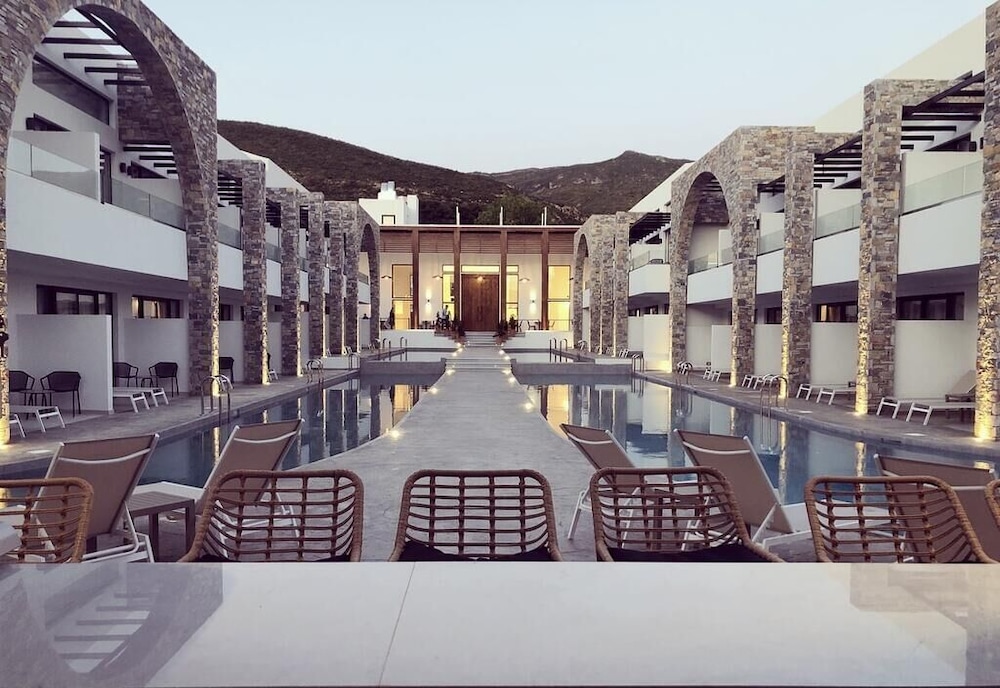 Cavo Suites — Hotel building in Kalamaki (Zakynthos), Ionian Islands