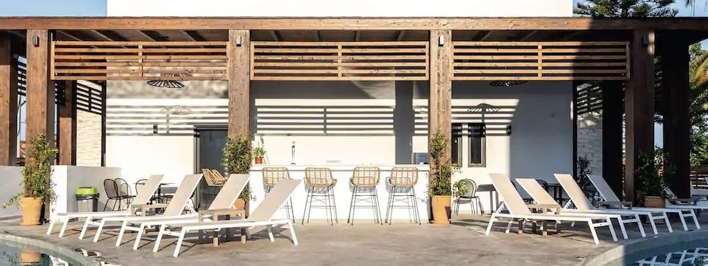 Cavo Suites — Restaurant & bars in Kalamaki (Zakynthos), Ionian Islands