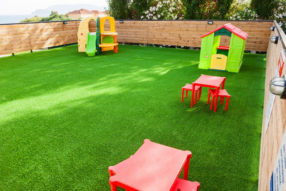 Cavo Suites — Attractions for children in Kalamaki (Zakynthos), Ionian Islands