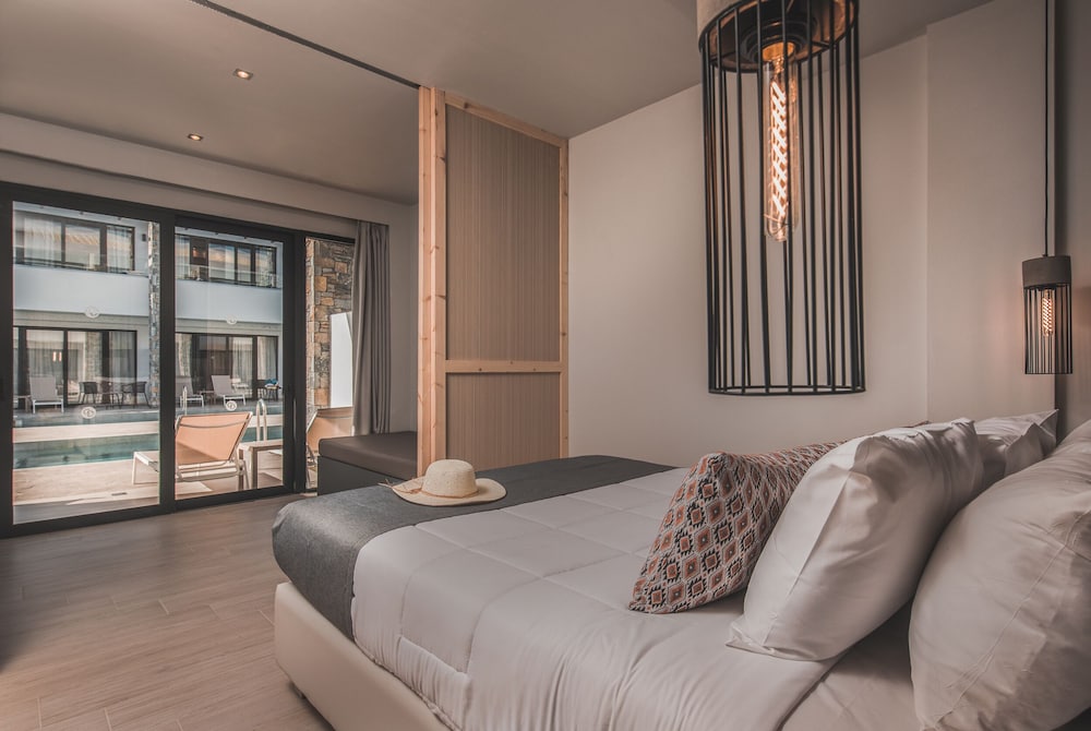 Cavo Suites — Hotel rooms in Kalamaki (Zakynthos), Ionian Islands