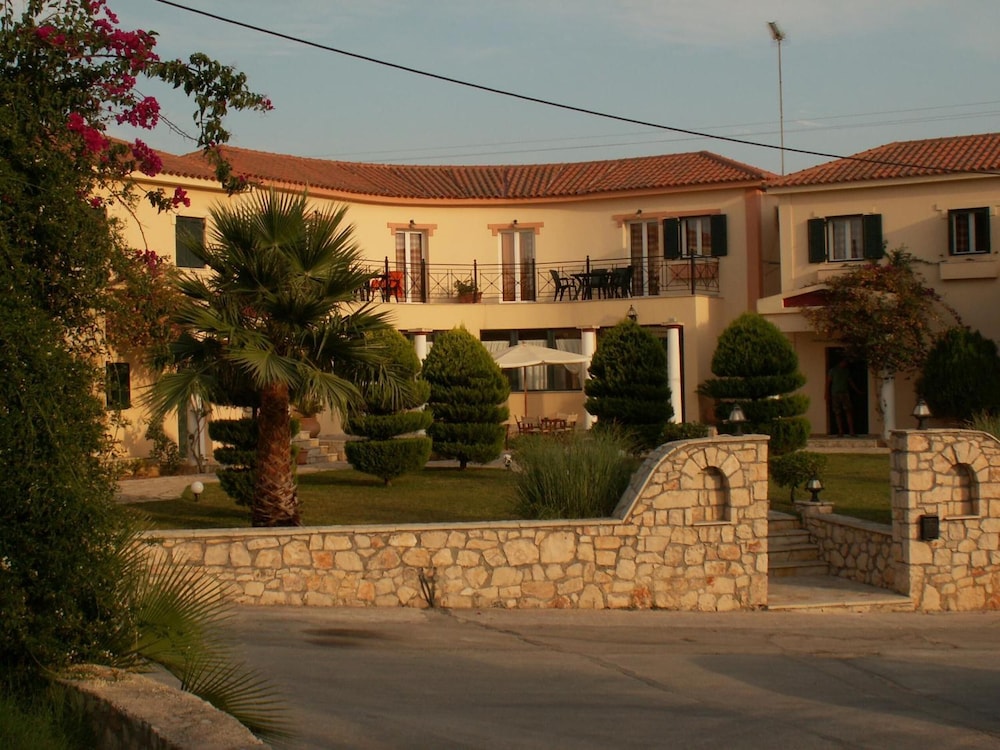 Elanthi Village Hotel — Hotel building in Kalamaki (Zakynthos), Ionian Islands