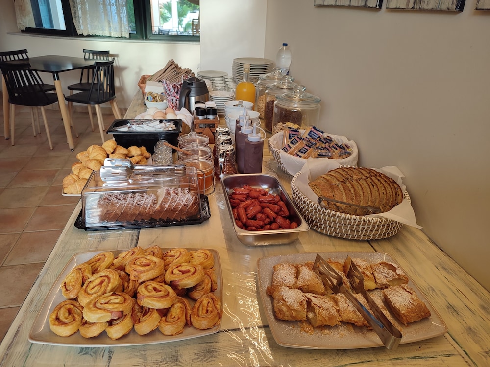 Elanthi Village Hotel — Restaurant & bars in Kalamaki (Zakynthos), Ionian Islands