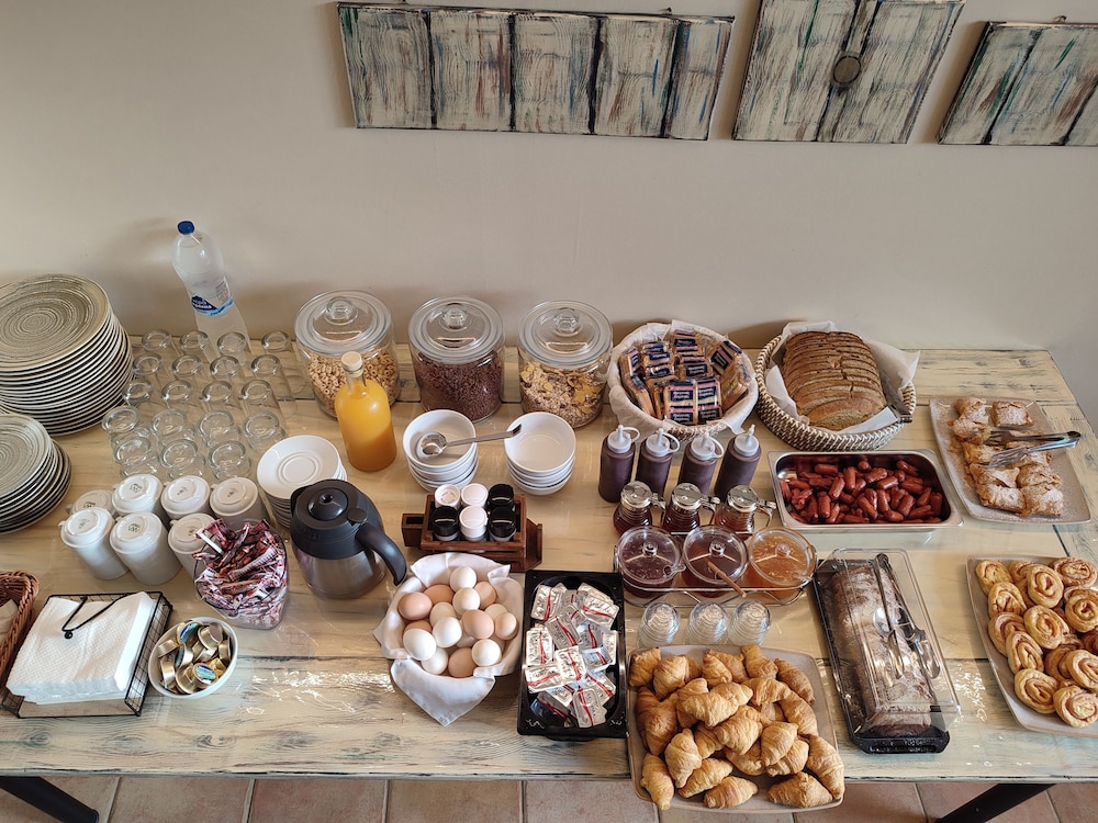 Elanthi Village Hotel — Restaurant & bars in Kalamaki (Zakynthos), Ionian Islands