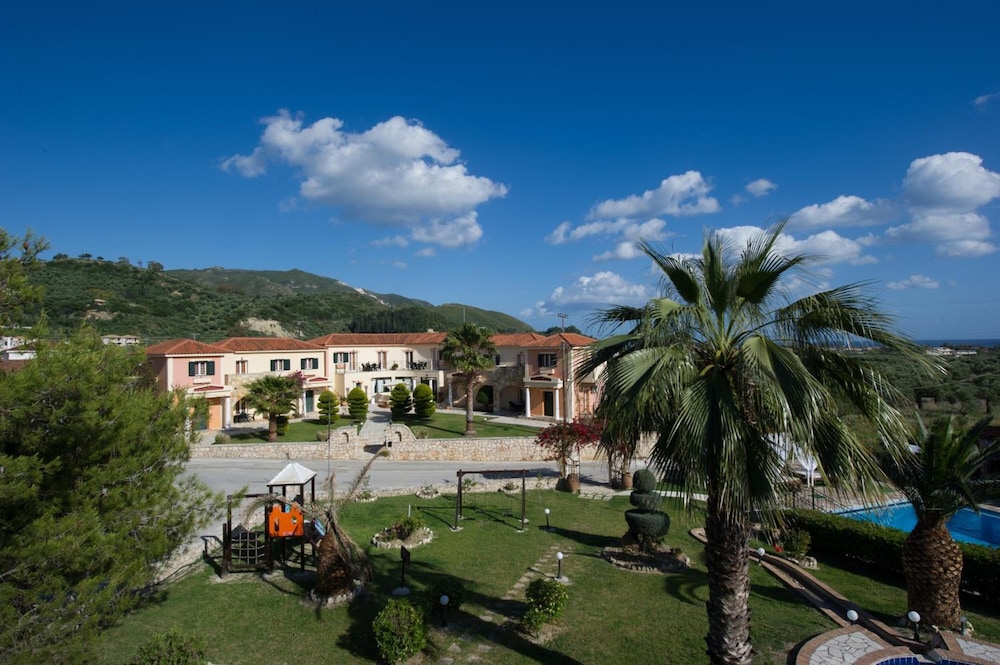 Elanthi Village Hotel — Hotel building in Kalamaki (Zakynthos), Ionian Islands