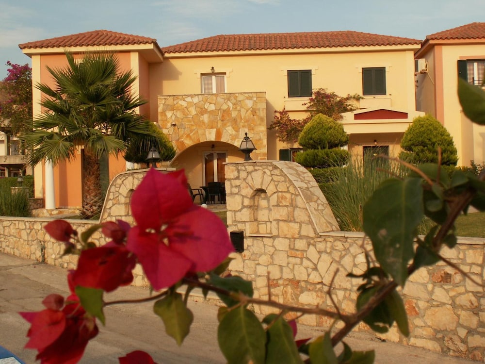 Elanthi Village Hotel — Hotel building in Kalamaki (Zakynthos), Ionian Islands