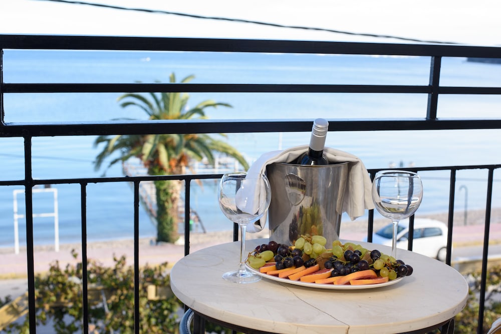 Ipsos Di Mare Hotel — Beach in Ypsos, Ionian Islands