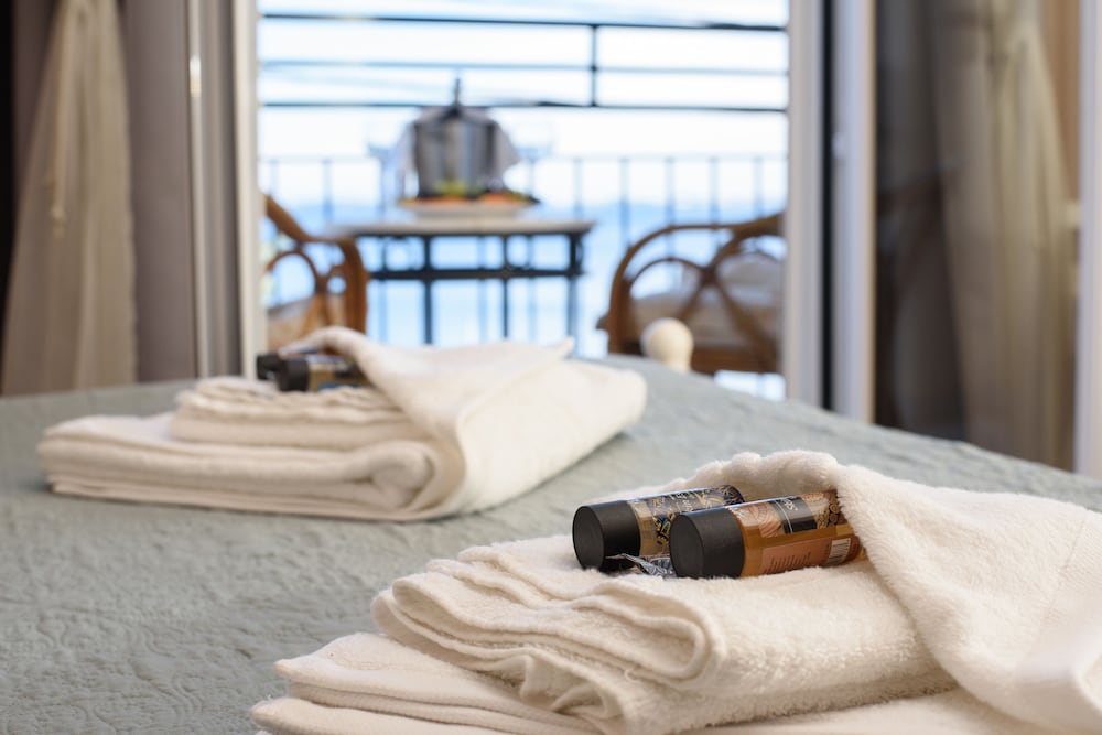 Ipsos Di Mare Hotel — Hotel rooms in Ypsos, Ionian Islands