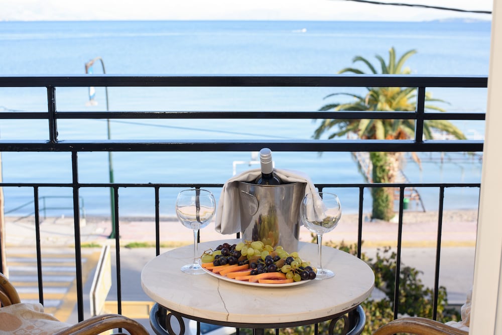Ipsos Di Mare Hotel — Hotel rooms in Ypsos, Ionian Islands