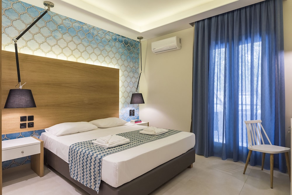 Summer Beach — Hotel rooms in Georgioupolis