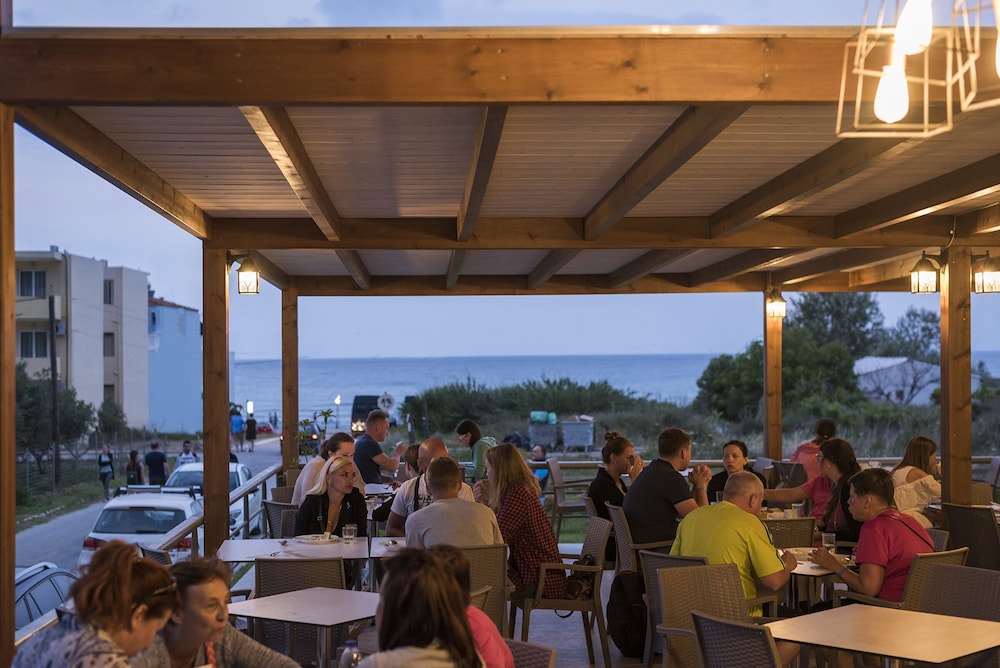 Summer Beach — Restaurant & bars in Georgioupolis