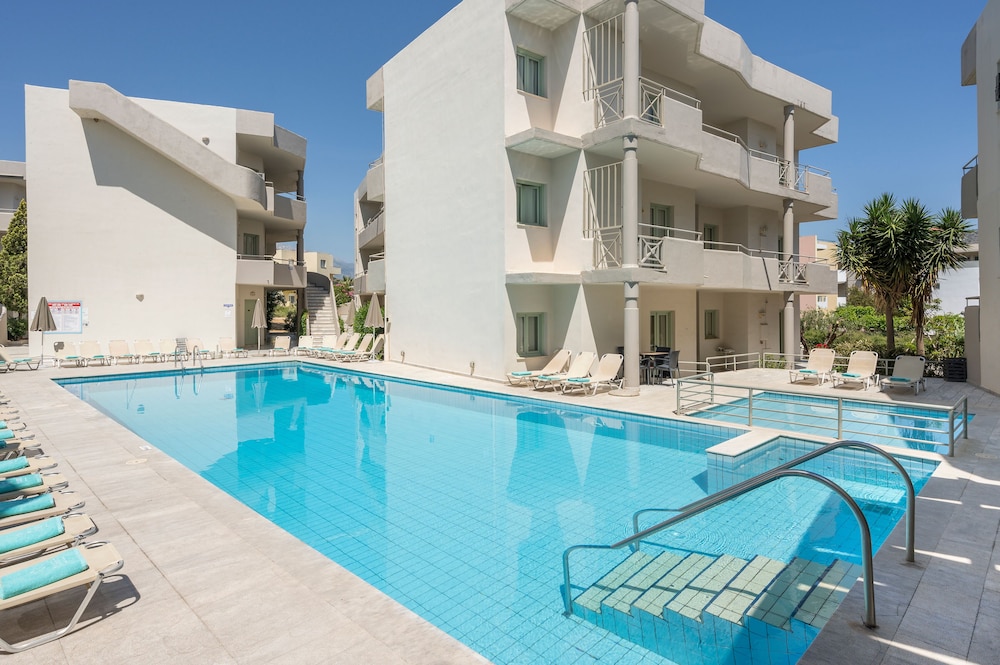 Summer Beach — Swimming pool in Georgioupolis
