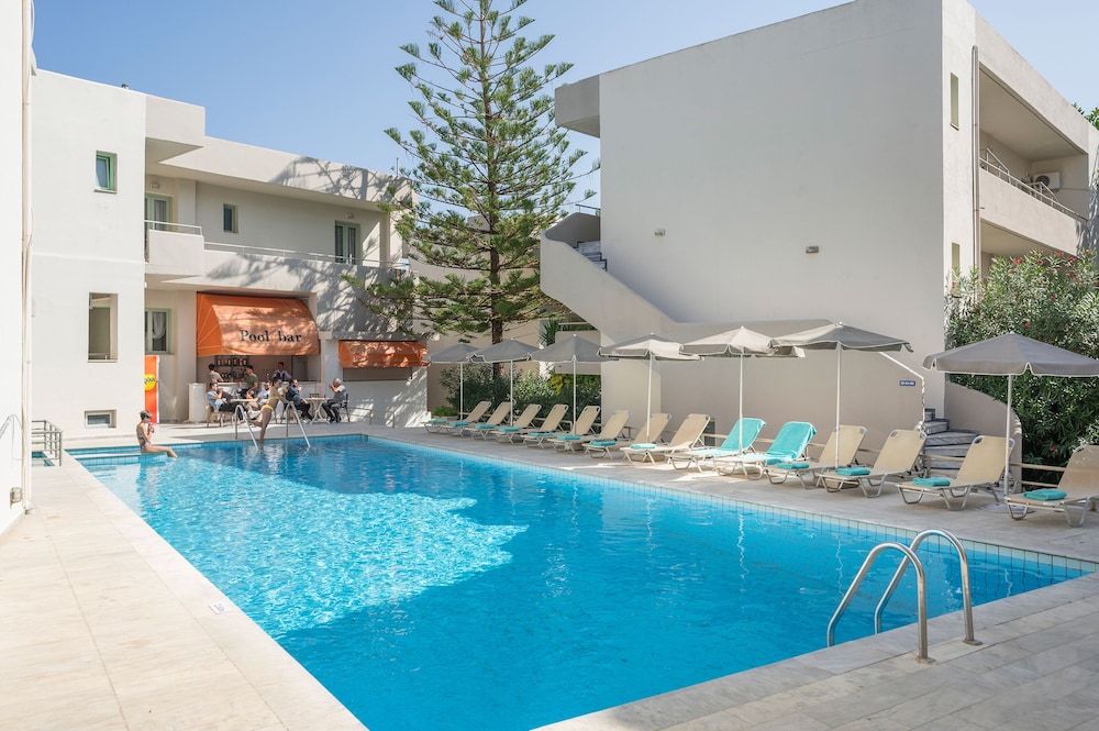 Summer Beach — Swimming pool in Georgioupolis