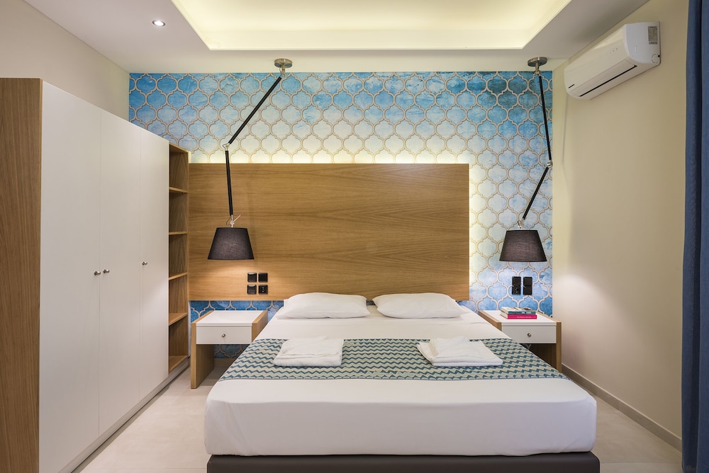 Summer Beach — Hotel rooms in Georgioupolis