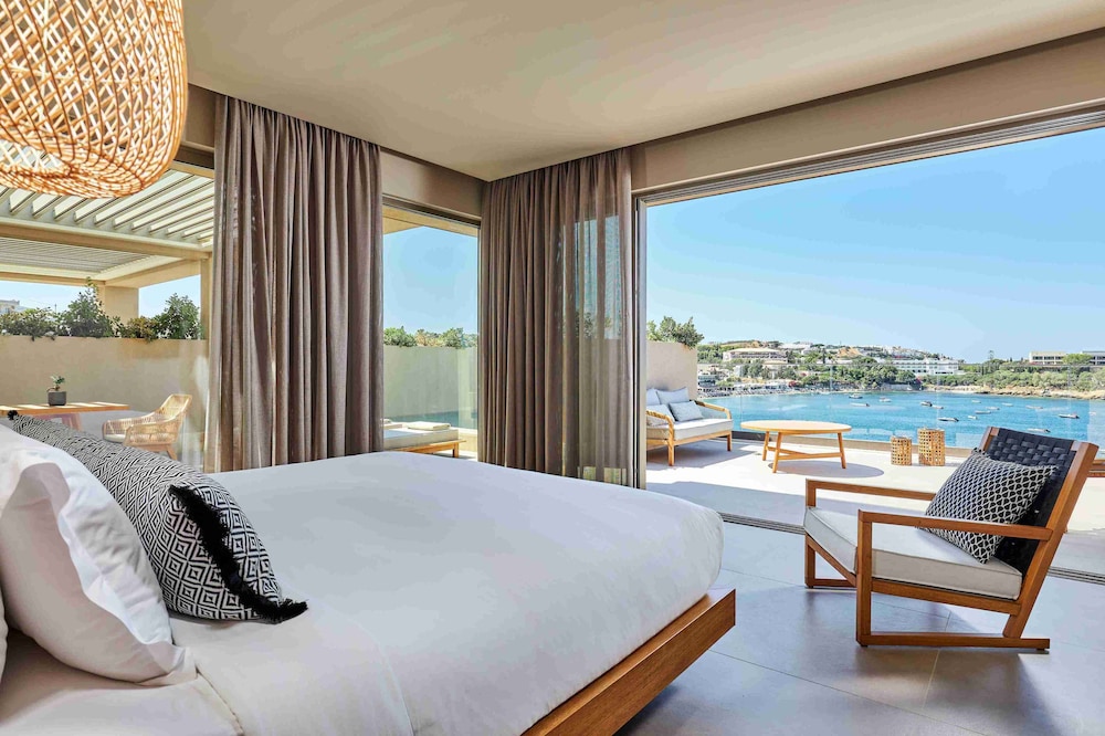 Castello Infinity Suites - Adults Only — Hotel rooms in Lygaria