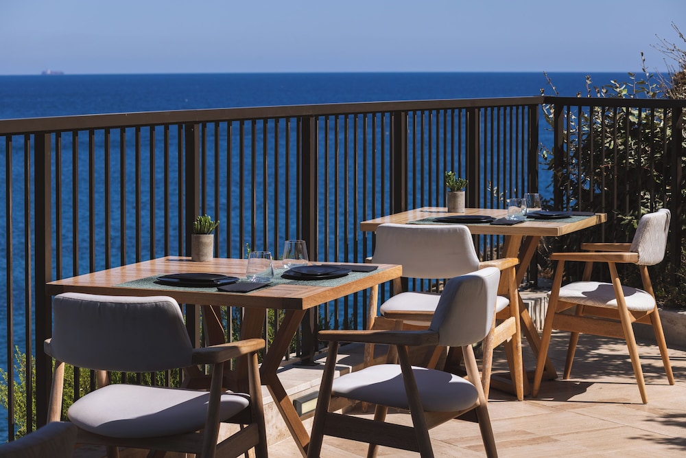 Castello Infinity Suites - Adults Only — Restaurant & bars in Lygaria