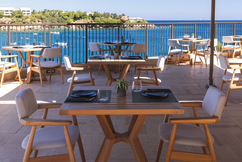 Castello Infinity Suites - Adults Only — Restaurant & bars in Lygaria